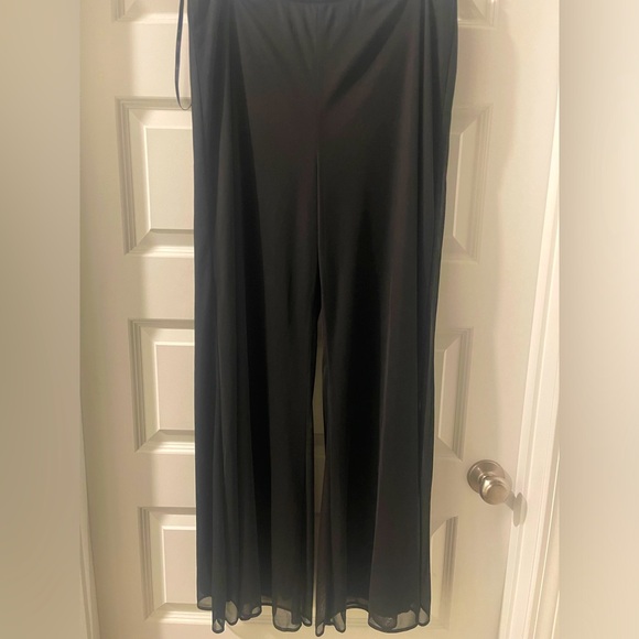 Dress pants - Picture 1 of 3